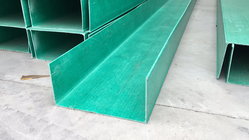 1628144466183368.jpg 托盤式橋架.jpg