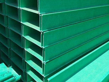 300*100玻璃鋼電纜橋架多少錢一米？